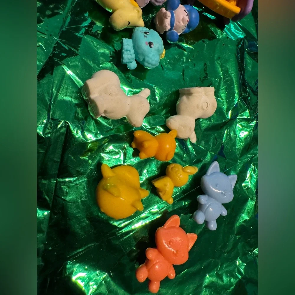 Mini figures squinkies, shopkins, misc